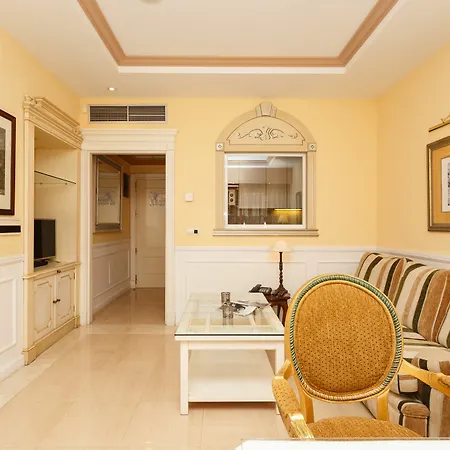 Paal Guadalpin Apartment Marbella